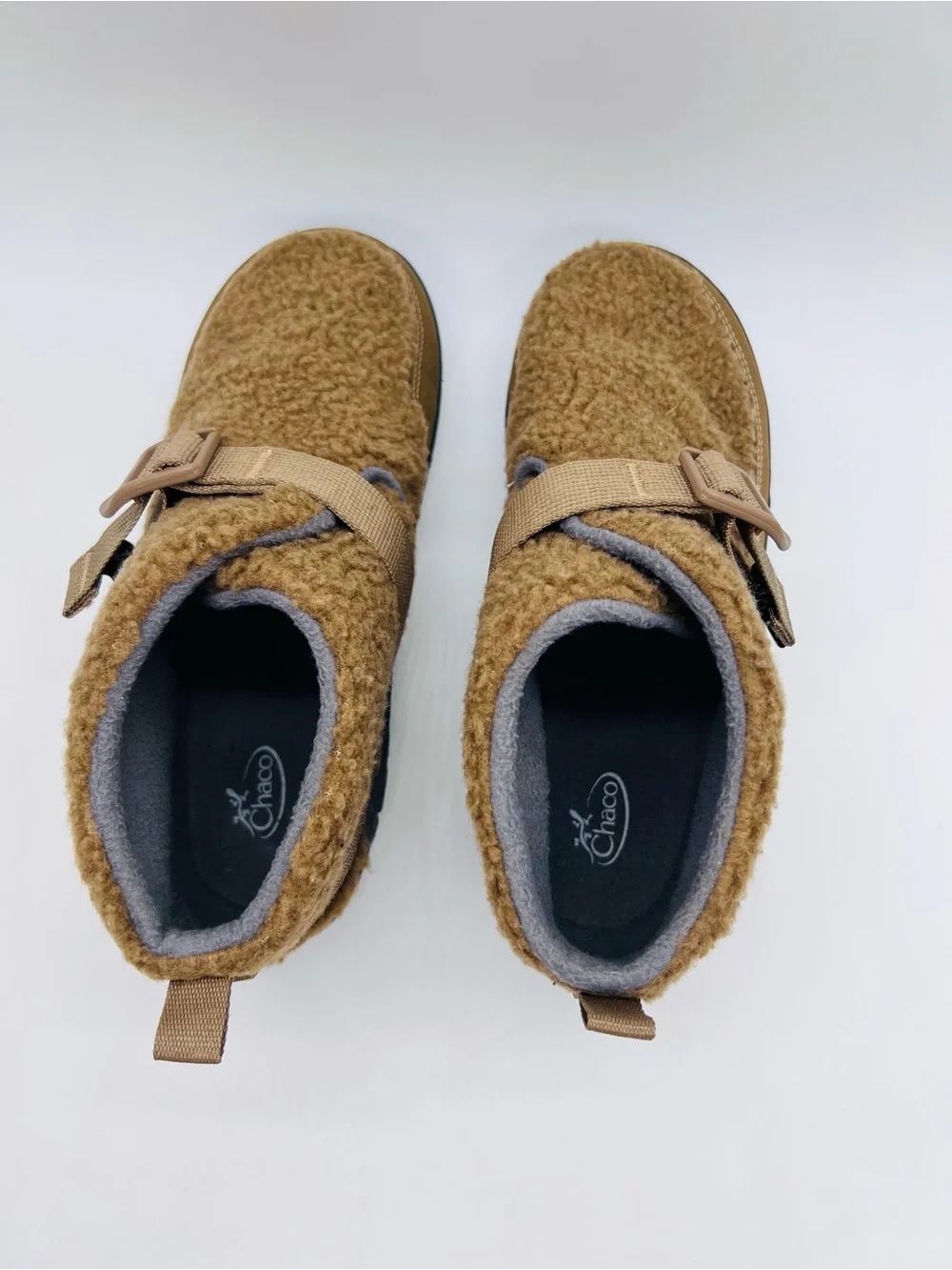 Chaco Kids Shearling-Look Tan Ramble Fluff Slippers Big Kid Size 6